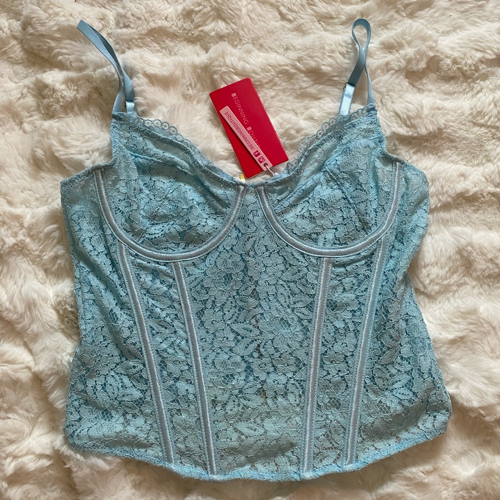 Beginning boutique brand new corset